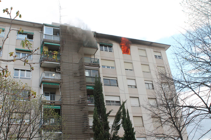 Cuatro heridos leves por el incendio en una vivienda en Eliseo Pinedo