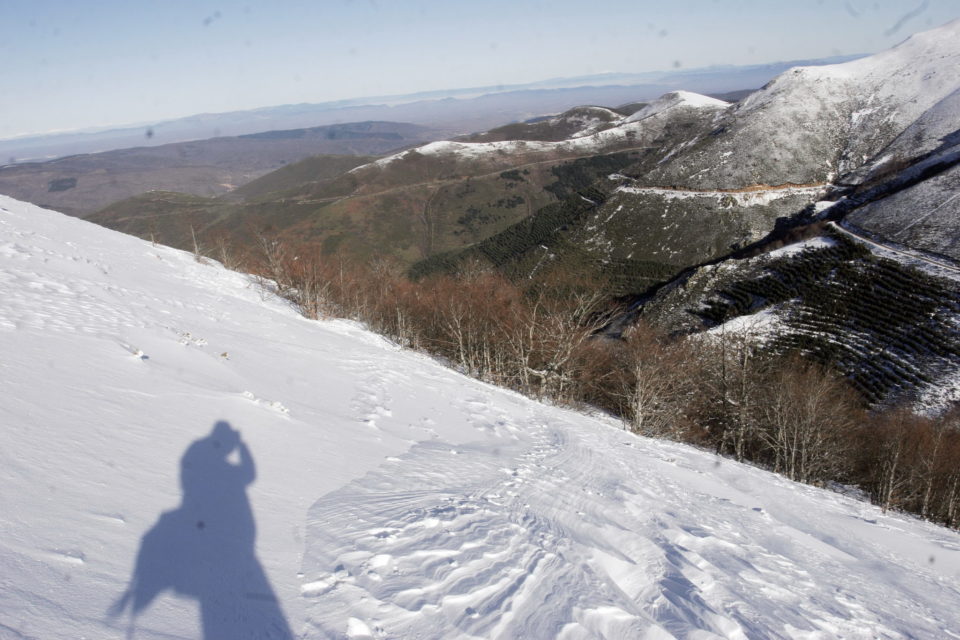 Imagen de archivo tomada desde la falda del monte San Lorenzo. / TOMÁS ALONSO