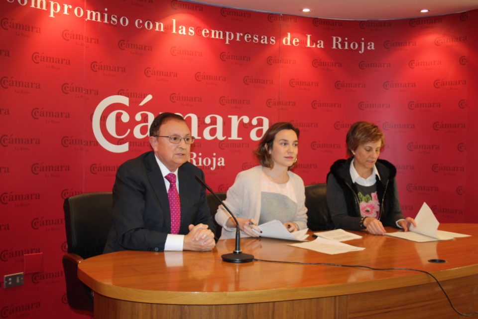 José María Ruiz-Alejos, Cuca Gamarra y Leonor González Menorca. / NR