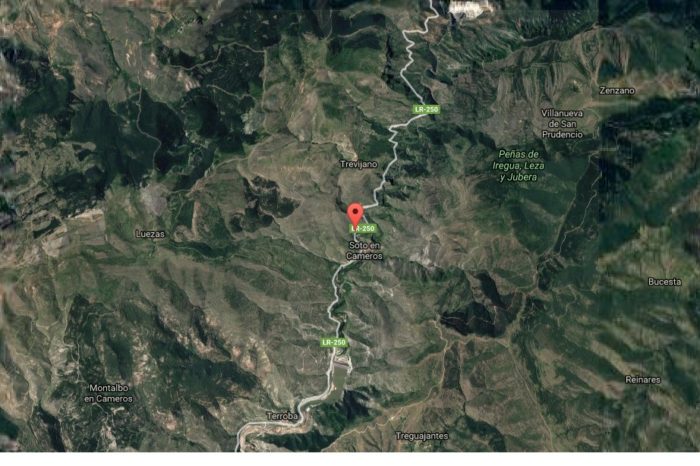 Abierta al tráfico la LR-250 tras un desprendimiento de tierra