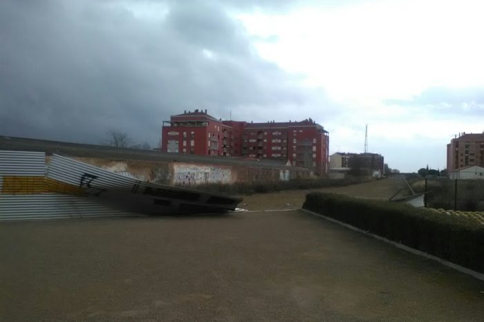 PSOE pide arreglar el vallado que limita el acceso al soterramiento