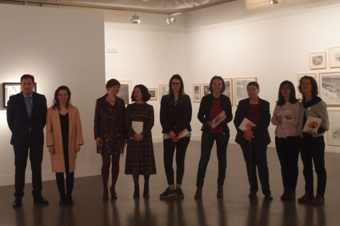 Seis artistas riojanas muestran sus miradas del arte en 'Una rosa amarilla'