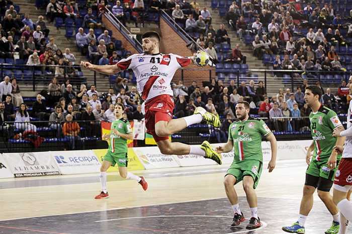 La versión ‘B’ del Naturhouse basta para derrotar al Sagunto