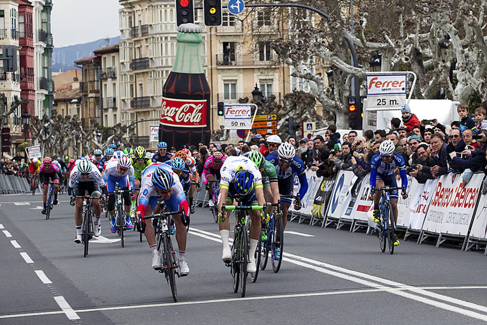 Michael Matthews, ganador el pasado año en las calles logroñesas. / ABEL ALONSO (EFE)