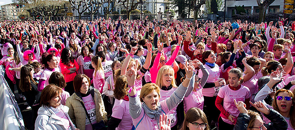 Miles de mujeres participaron el año pasado en la carrera. /Raquel Manzanares (Efe)
