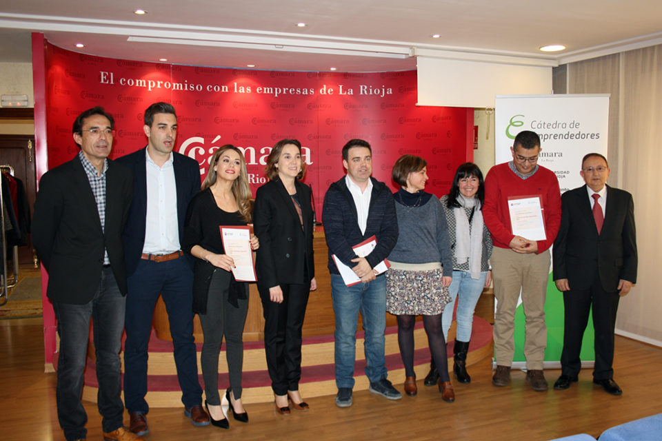 Los represnetantes de las empresas y autoridades. / NR