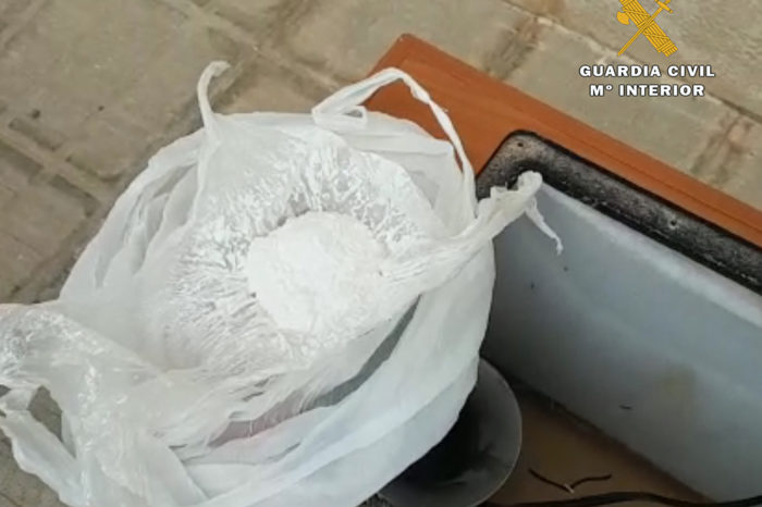 La Guardia Civil desmantela un punto de venta droga en Arnedo tras encontrar speed en un altavoz