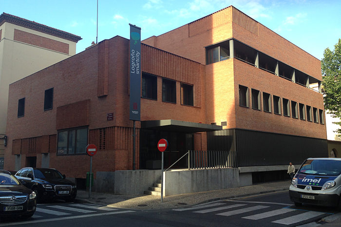 Adjudicado el desarrollo en la plataforma 'Smart Logroño' de nuevos servicios municipales