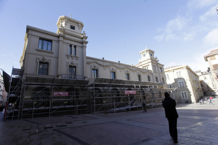 Correos adjudica al grupo hostelero Tarso Properties el edificio de plaza San Agustín