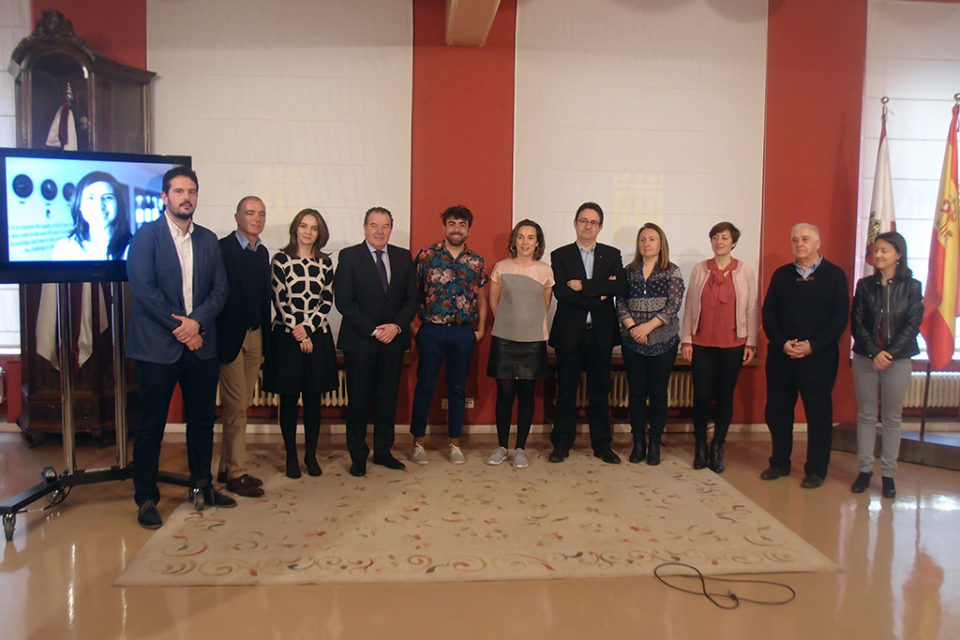 Presentación de Concéntrico, en el Ayuntamiento de Logroño. / NR
