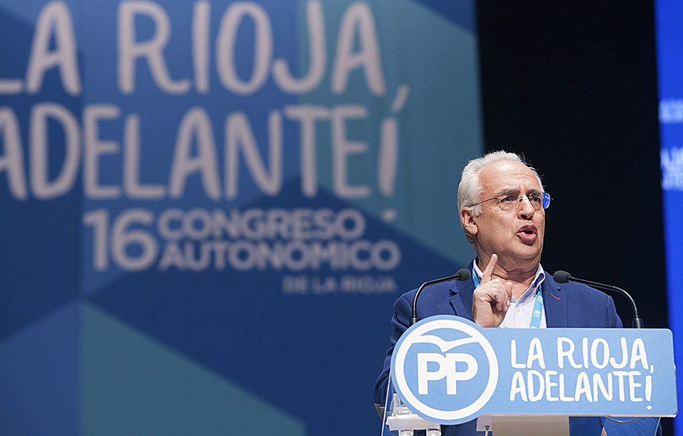 Ceniceros, durante su intervención en el Congreso. / FERNANDO DÍAZ (EFE)