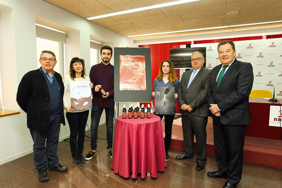 Entrega del premio en la sede del Consejo Regulador. / NR