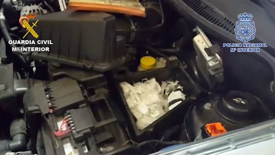 Medicamentos hallados en el interior de un vehículo. / NR