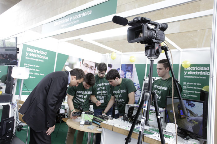 Ceniceros resalta los "buenos resultados" de la FP por su alta empleabilidad