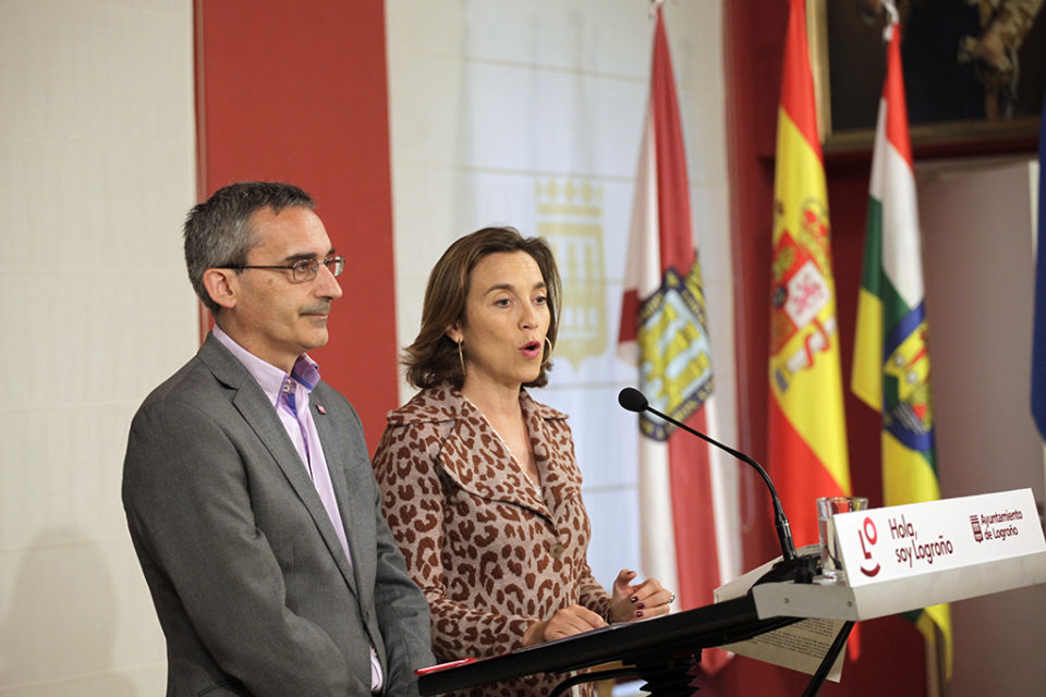 La alcaldesa y el rector, en rueda de prensa. / Ingrid