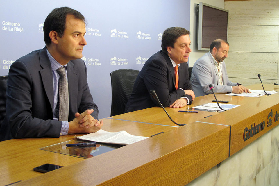 Responsables de Educación, ayer en rueda de prensa. /NR
