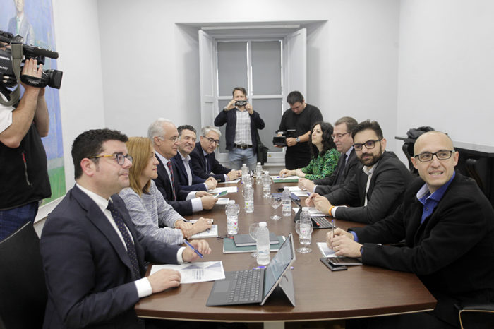 C's pide acelerar las obras en las carreteras y el Gobierno riojano sostiene que será la legislatura de las infraestructuras