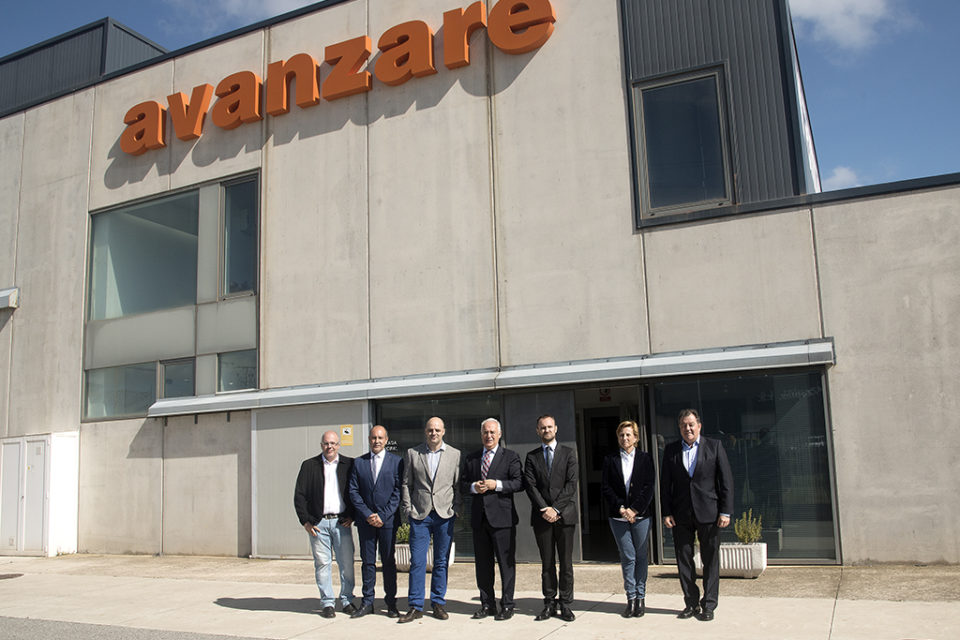 El presidente ha visitado las instalaciones de Avanzare en Navarrete. / NR