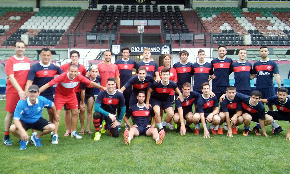 La plantilla del Calahorra sueña con el ascenso. / CD CALAHORRA