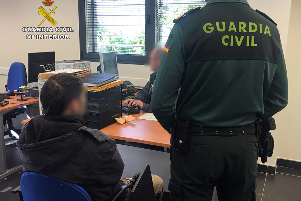 El detenido se niega a declarar. / Guardia Civil