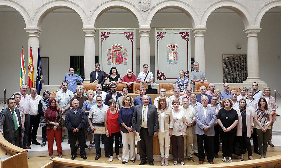 Acto en el Parlamento con motivo del Día Internacional de la Donación de Sangre en homenaje a personas y entidades distinguidas por su apoyo a la donación. /Ingrid