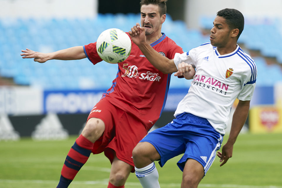 El Calahorra recibe al Laredo en la vuelta de las semifinales por el ascenso. / TINO GIL-REAL ZARAGOZA