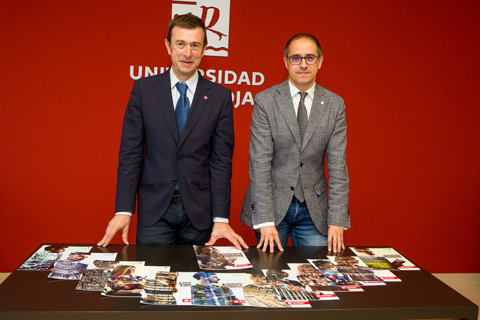 El vicerrector de Planificación de la UR, José Luis Ansorena, y el director de la Escuela de Máster y Doctorado, Héctor Busto. / NR