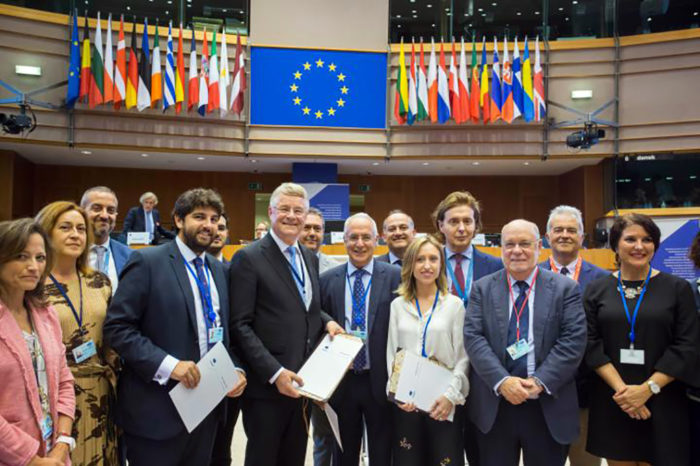 Ceniceros insta a la UE a compensar al sector del vino riojano tras el 'brexit'