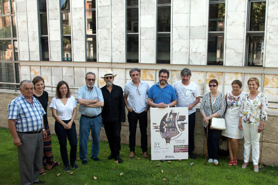 Presentación de la nueva edición de Arte en la tierra, en la que han participado la consejera de Desarrollo Económico, el alcalde de Santa Lucía y la directora del festival. / NR