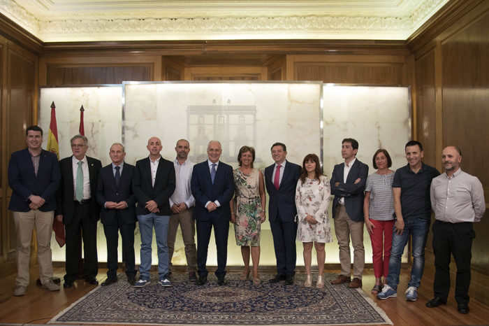 Ceniceros destaca el esfuerzo de los ayuntamientos en reducir la deuda