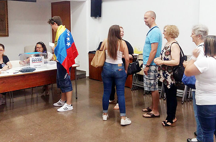 309 venezolanos afincados en La Rioja dicen no a Maduro, el 99,7% de los votantes en la región