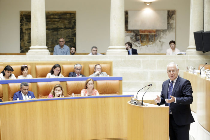 Ceniceros plantea reducir medio punto el IRPF para 2018