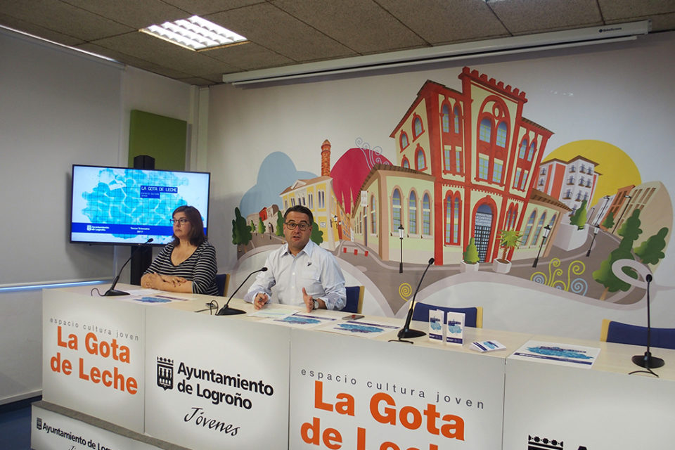 Fátima Baños y Javier Merino presentan la programación de la Gota. / NR