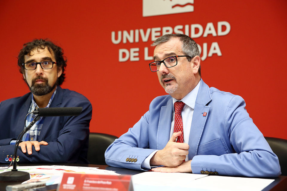 Juan Antonio Martínez Berbel, vicerrector de Profesorado; y Francisco del Pozo Ruiz, director de la Fundación de la UR. /NR