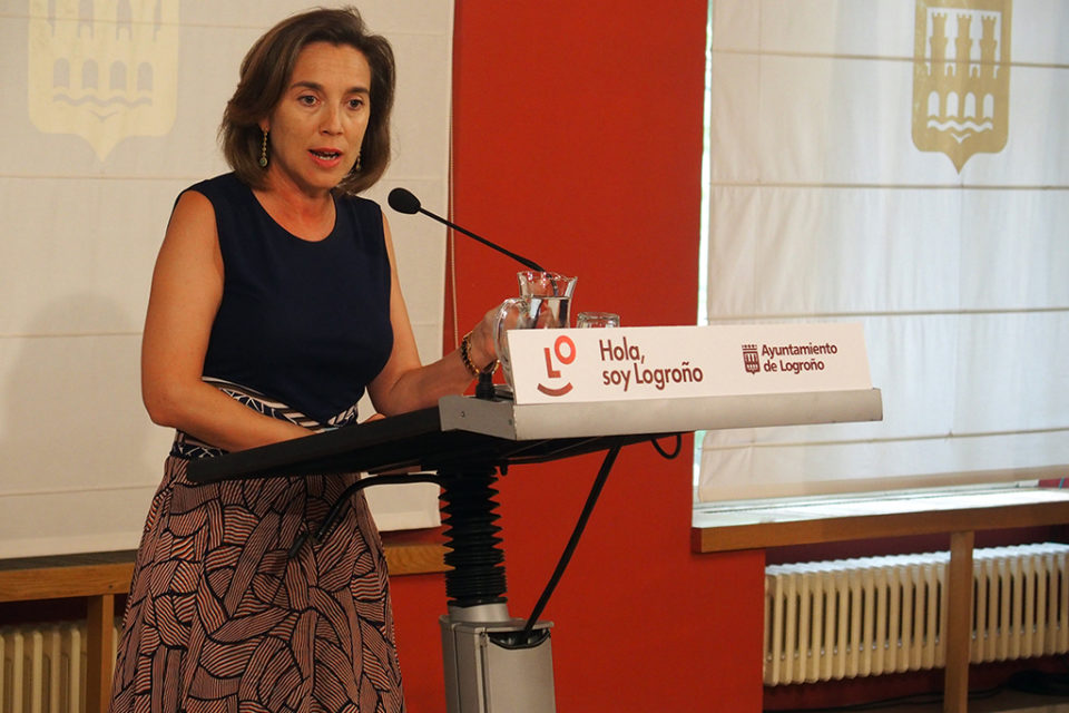 La alcaldesa detalla en rueda de prensa el resultado del ITA. / NR