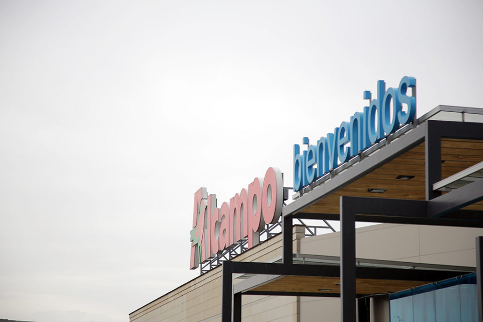 Alcampo está este martes de celebración por su 28 aniversario de presencia en Logroño. /CLARA LARREA