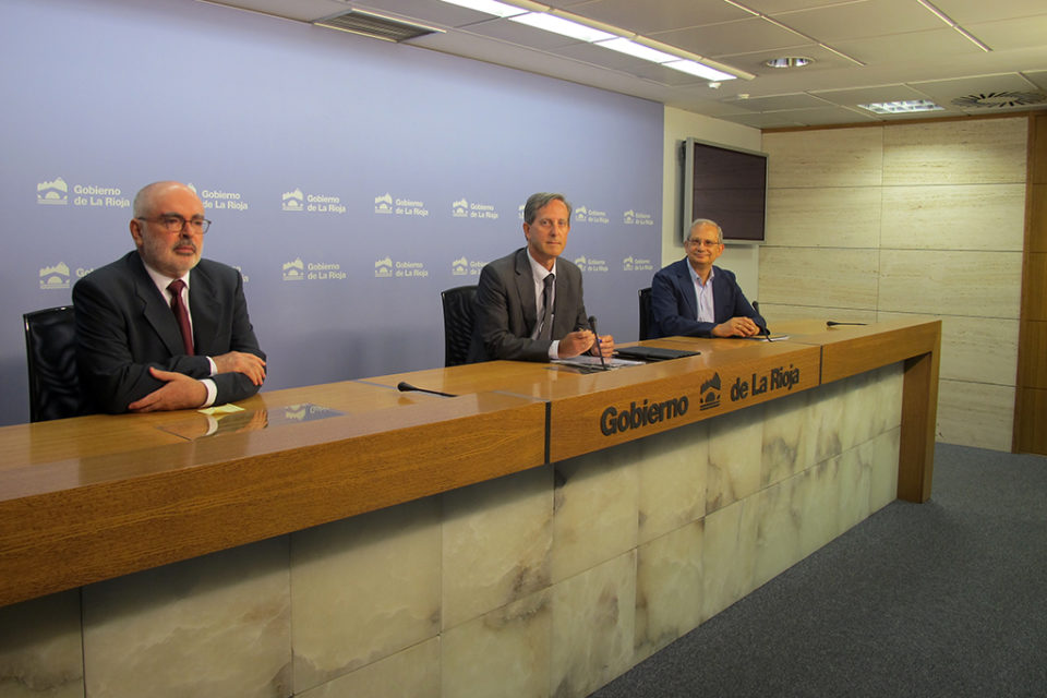 Carlos Piserra, Francisco Antón y José Ignacio Torroba han realizado un balance del servicio en rueda de prensa. / NR