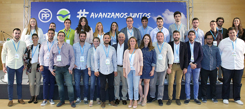 El presidente del Gobierno riojano asistió el sábado al Congreso de NNGG La Rioja. / NR