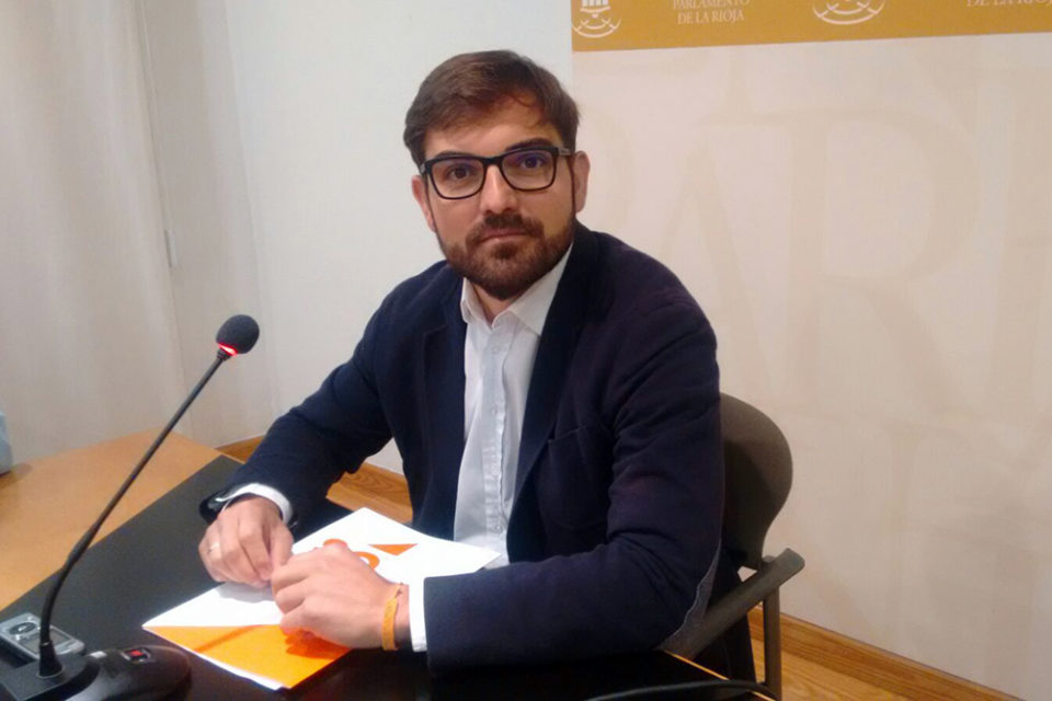 El portavoz del Grupo Parlamentario de Cs, Diego Ubis. / NR