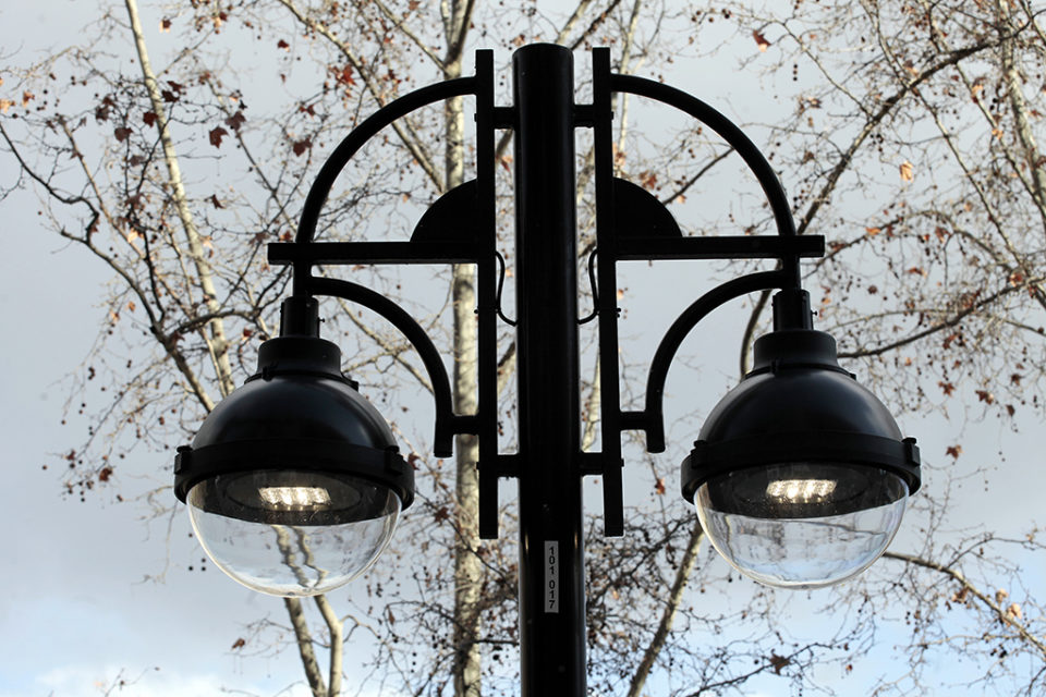 Farola de Logroño que ya tiene bombillas de tecnología LED. / Ingrid
