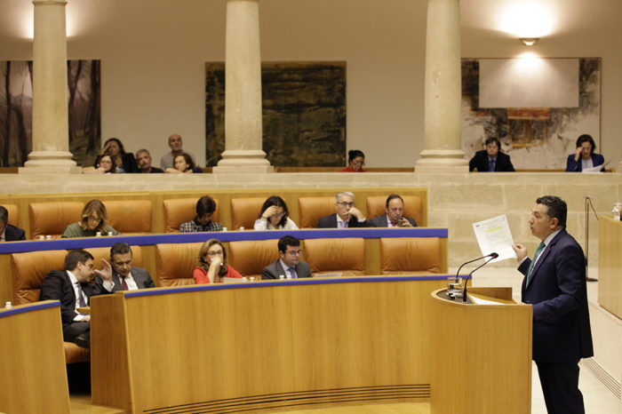 Cuevas recalca que la seguridad vial es "una obsesión" del Gobierno regional