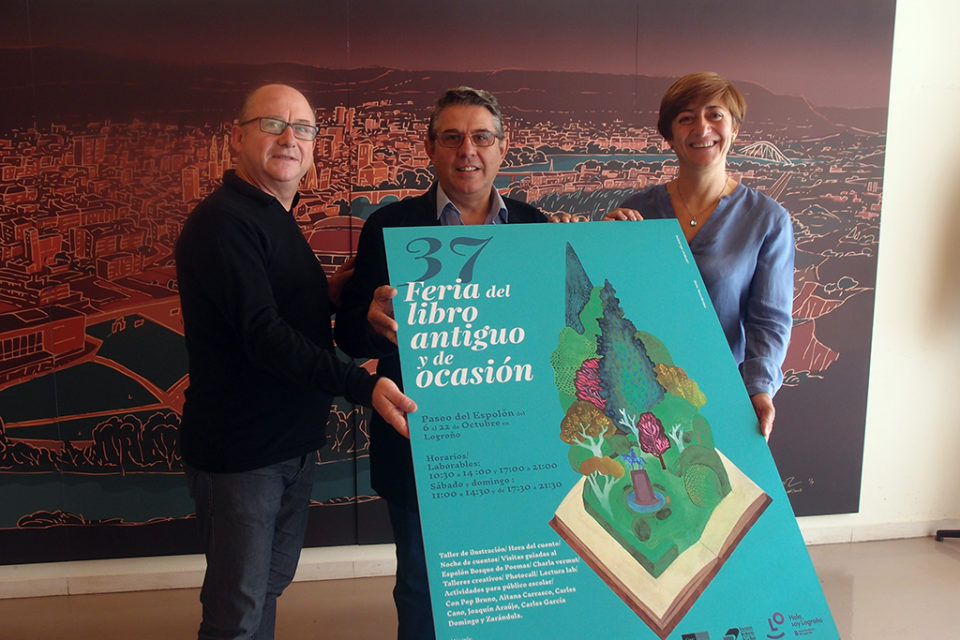 La concejal de Cultura, junto a los organizadores, en la presentación de la feria. / NR