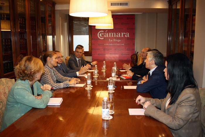 La Cámara de Comercio y el PSOE reivindican el desarrollo de infraestructuras en La Rioja