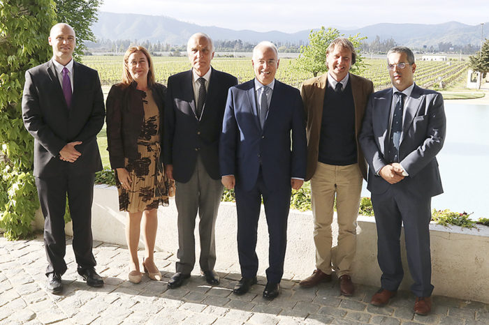 Ceniceros analiza con la Red Great Wine Capital colaborar en enoturismo