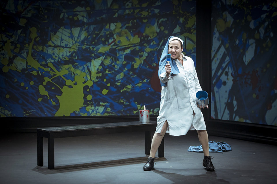 Carmen Machi, en un momento de la representación. / David Ruano