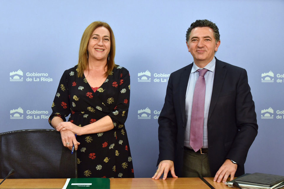Begoña Martínez y Carlos Cuevas han informado de los acuerdos del Consejo de Gobierno. / NR