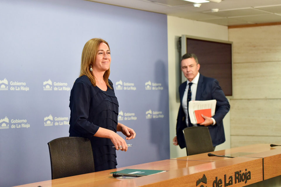 Begoña Martínez Arregui y Conrado Escobar han informado de los asuntos acordados en el Consejo de Gobierno. / NR