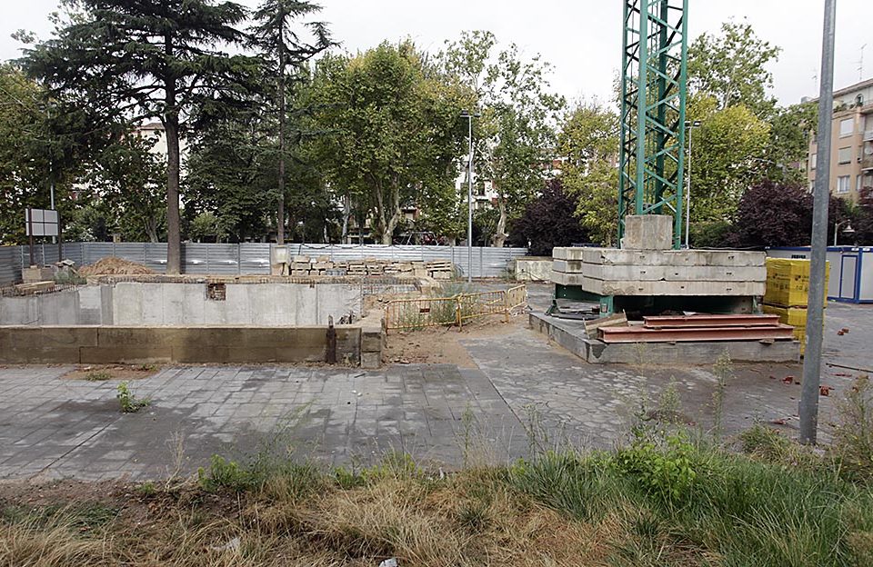 Cimientos de la nueva estructura que se construirá tras el derrumbe del edificio del parque Gallarza. / Ingrid