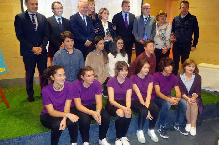 El najerino que ayudó a una joven agredida recibe el premio 'Meninas'