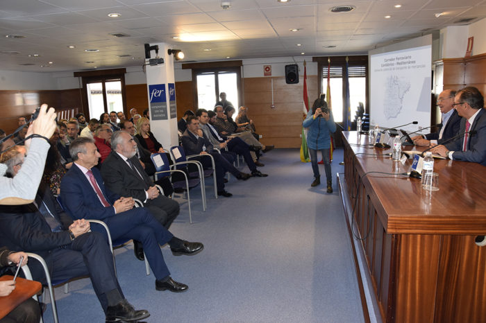 Empresarios valencianos defienden el tramo riojano en el corredor Cantábrico-Mediterráneo